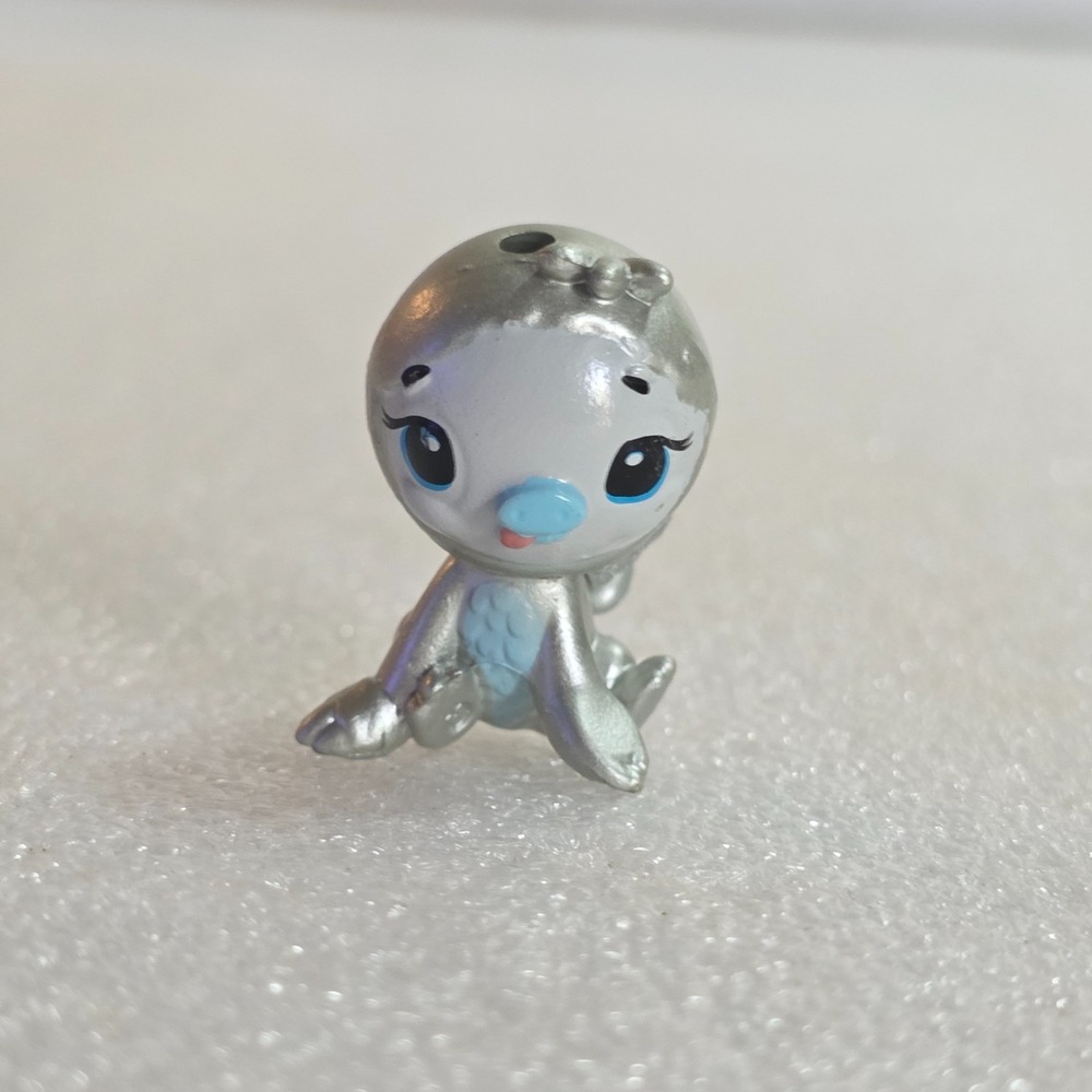 Spin Master Hatchimals CollEGGtibles Platinum Albasloth Sloth Silver Figure 1"
